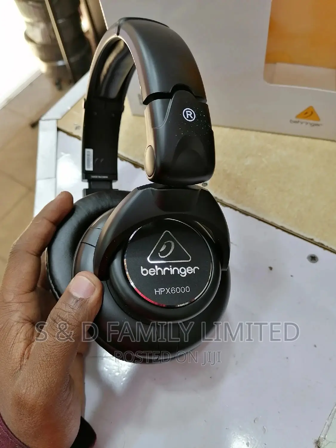 Behringer Headphones Hpx6000
