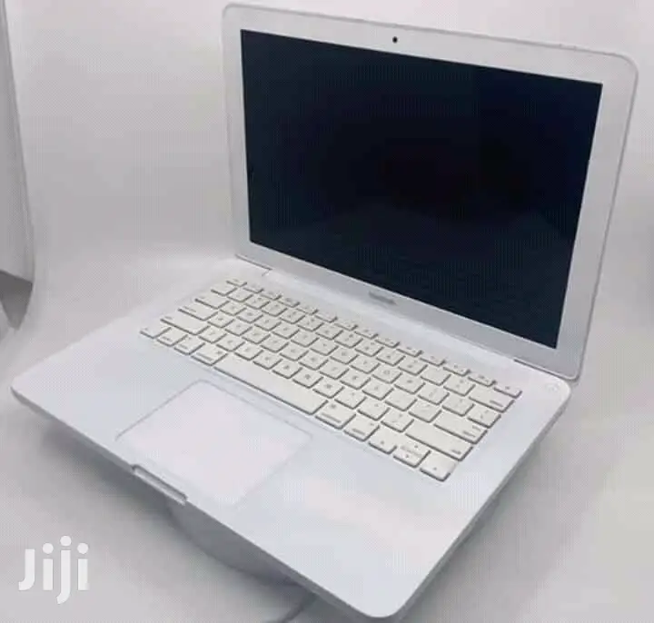 Laptop Apple MacBook 2GB Intel Core 2 Duo HDD 250GB