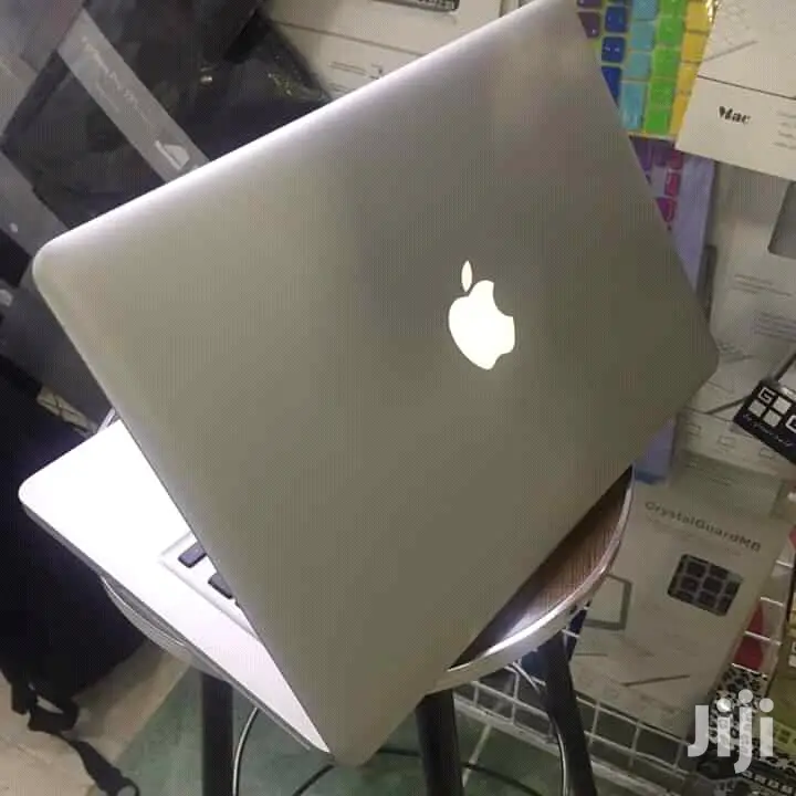 Laptop Apple MacBook Pro 2012 13.3" 500GB HDD 4GB RAM