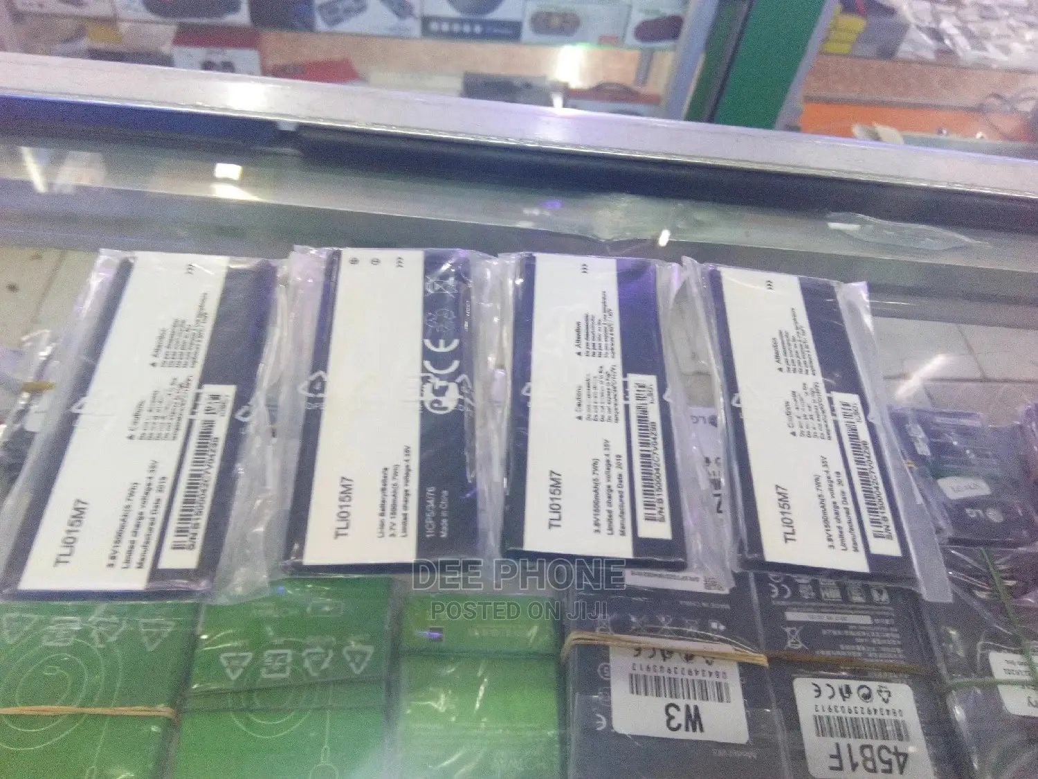 Neon Kicker 4 Phone Batteries