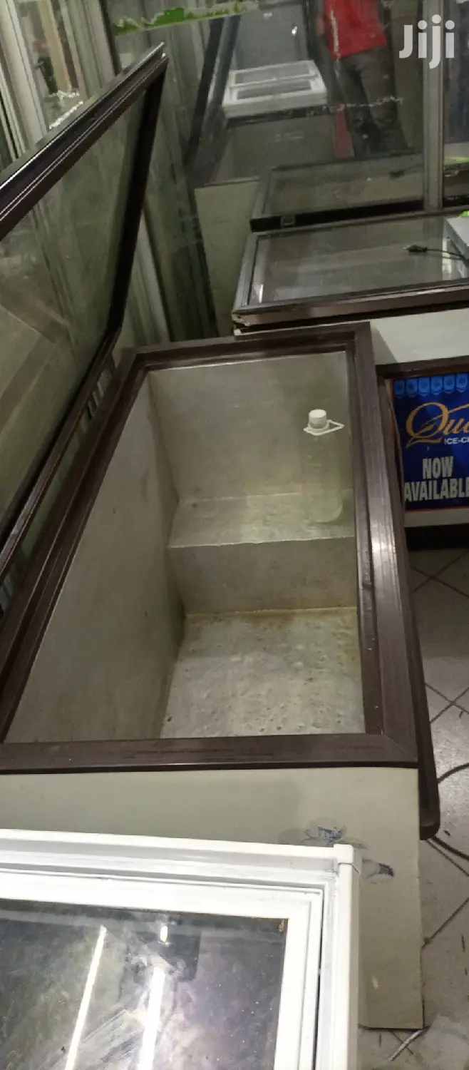 Deep Display Freezer