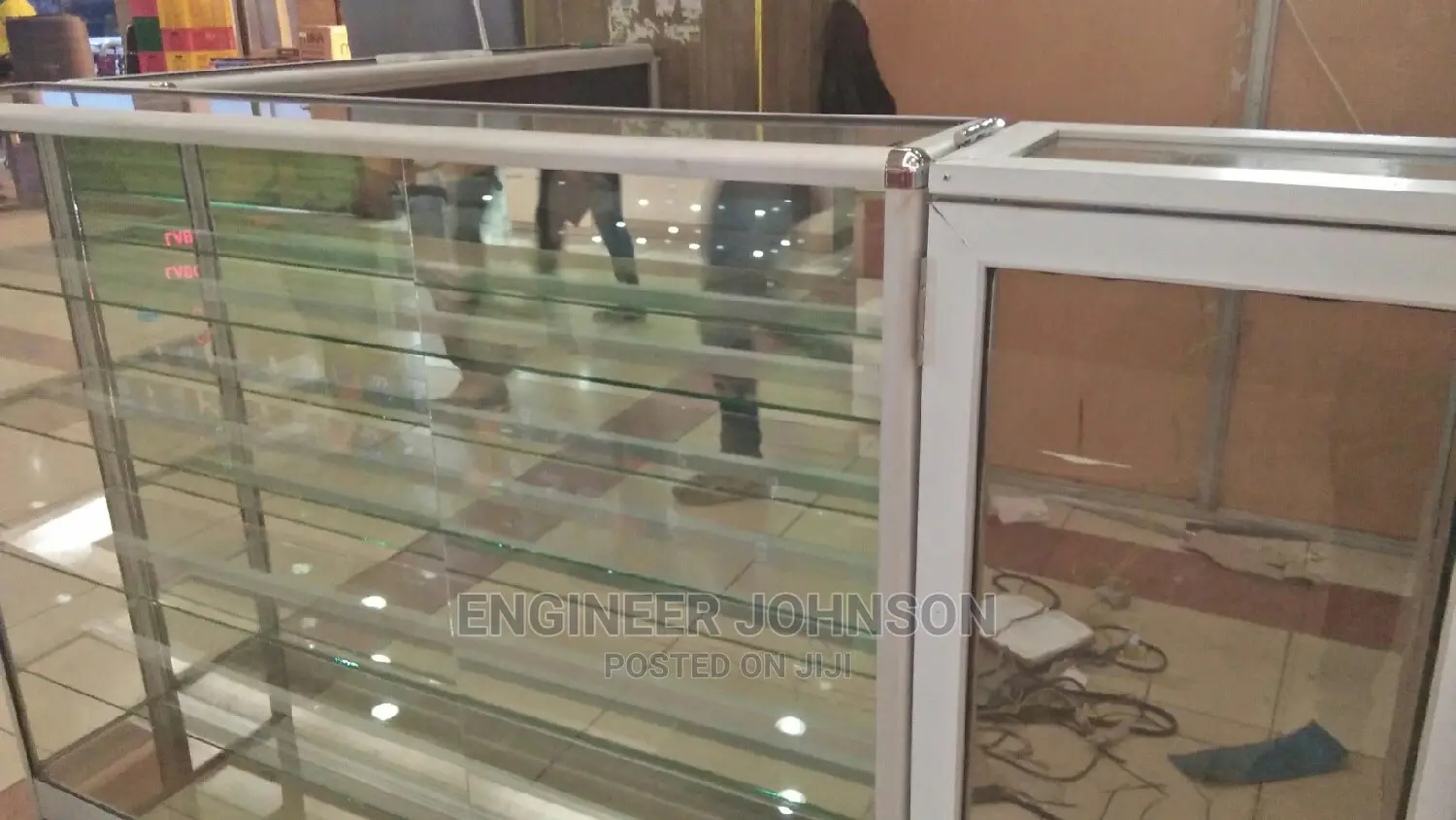 Aluminium and Glass Displays
