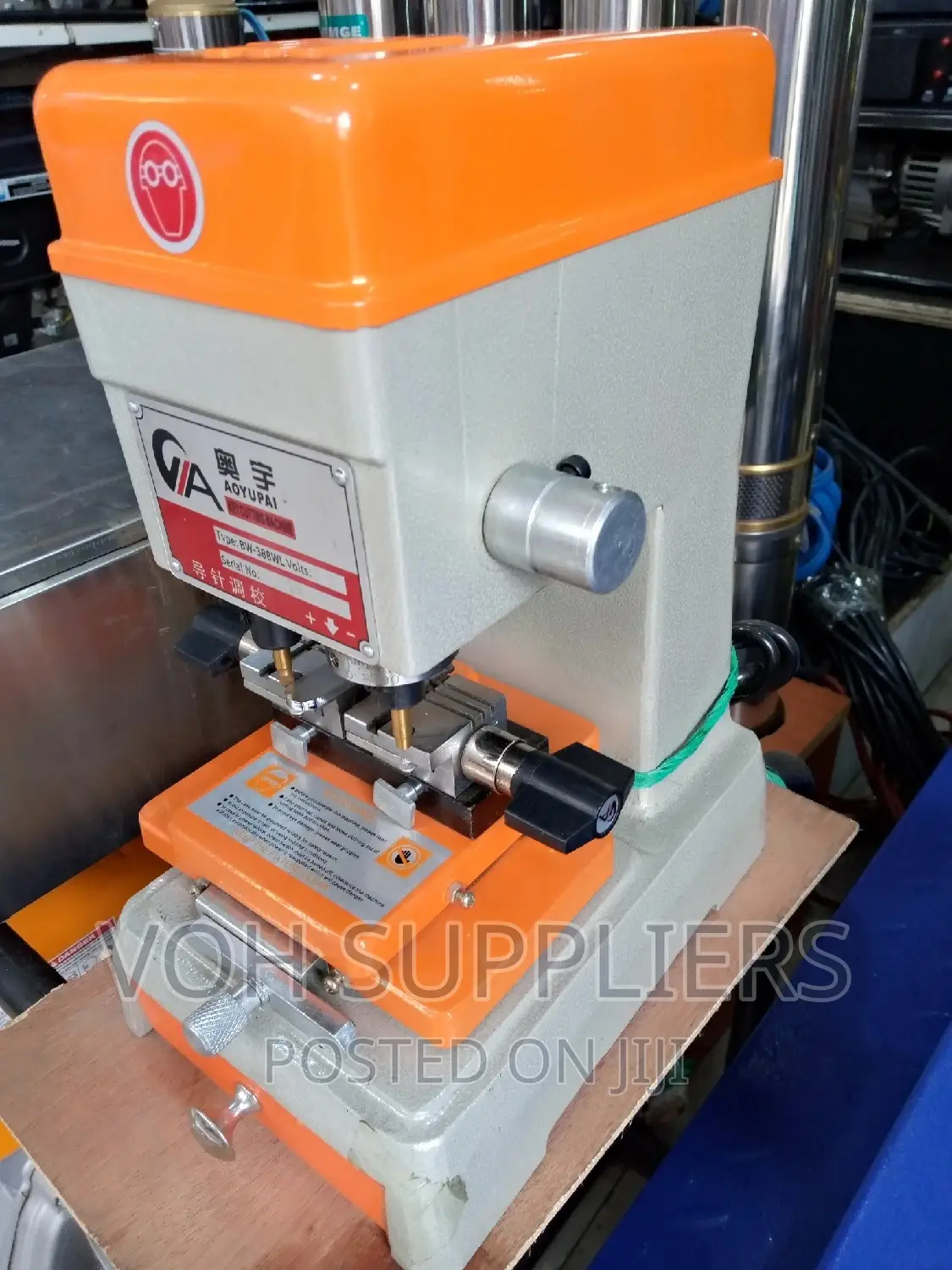 Key Cutting Machine
