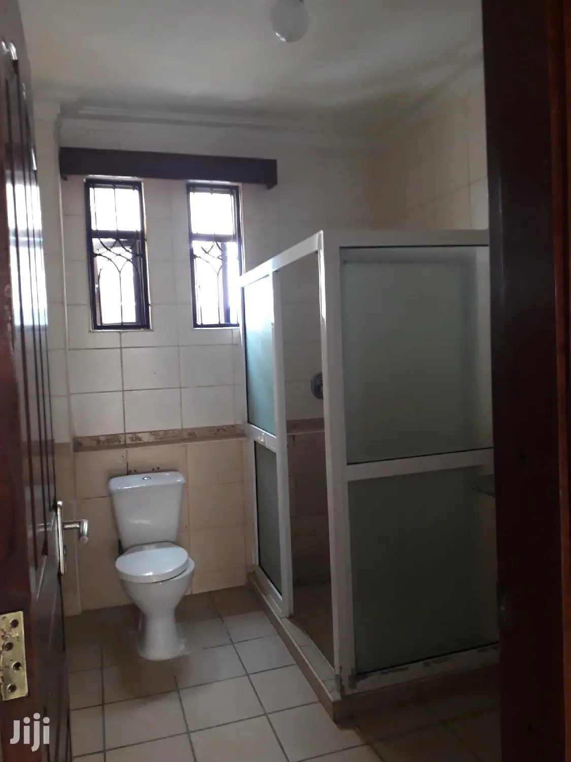 For Sale 3 Bedrooms Flats Nyali