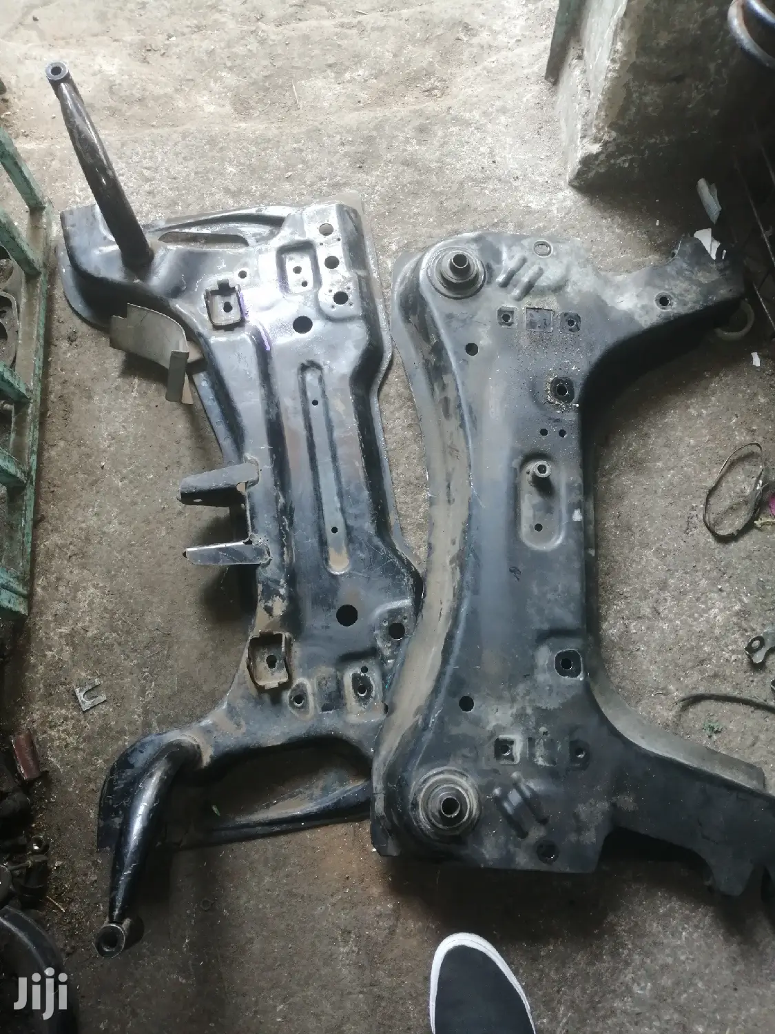 Crossmember for Toyota, Nissan, Honda, Mazda, Isuzu, Mitsubishi, Ford.