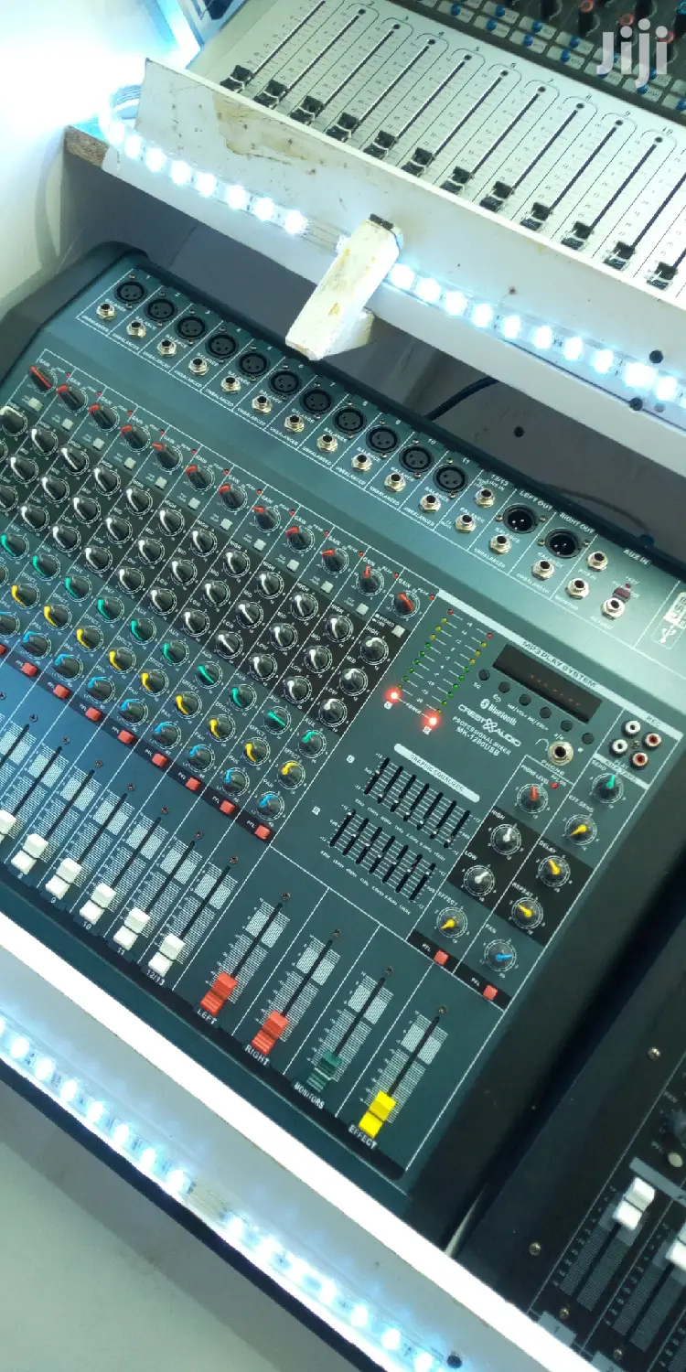 Crest Audio Bluetooth 12channel Professional Mixer