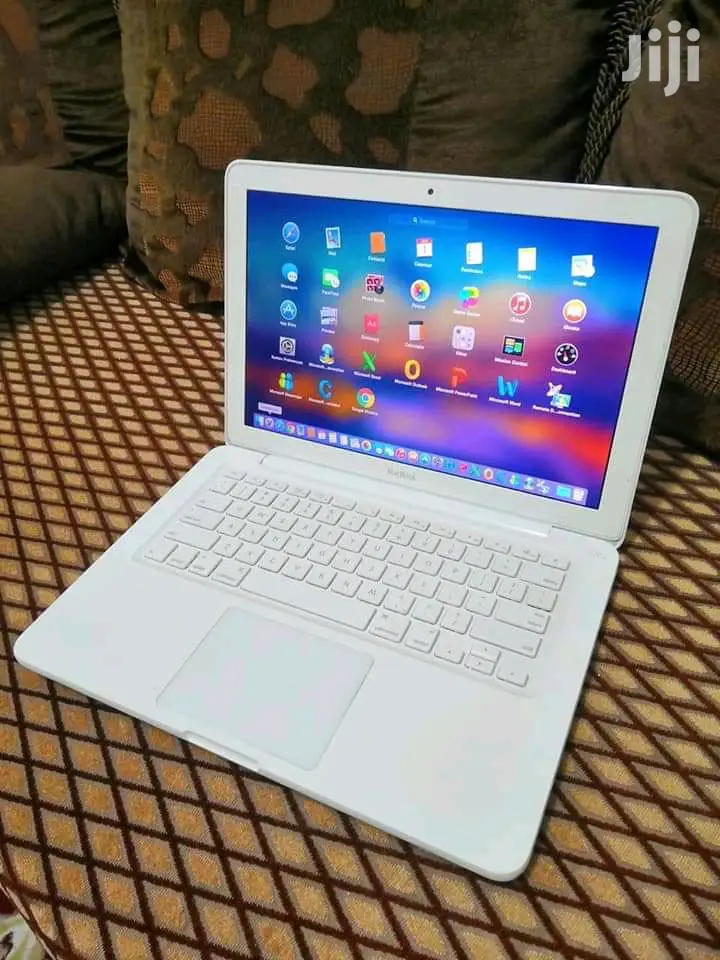 Laptop Apple MacBook 4GB Intel Core 2 Duo HDD 250GB