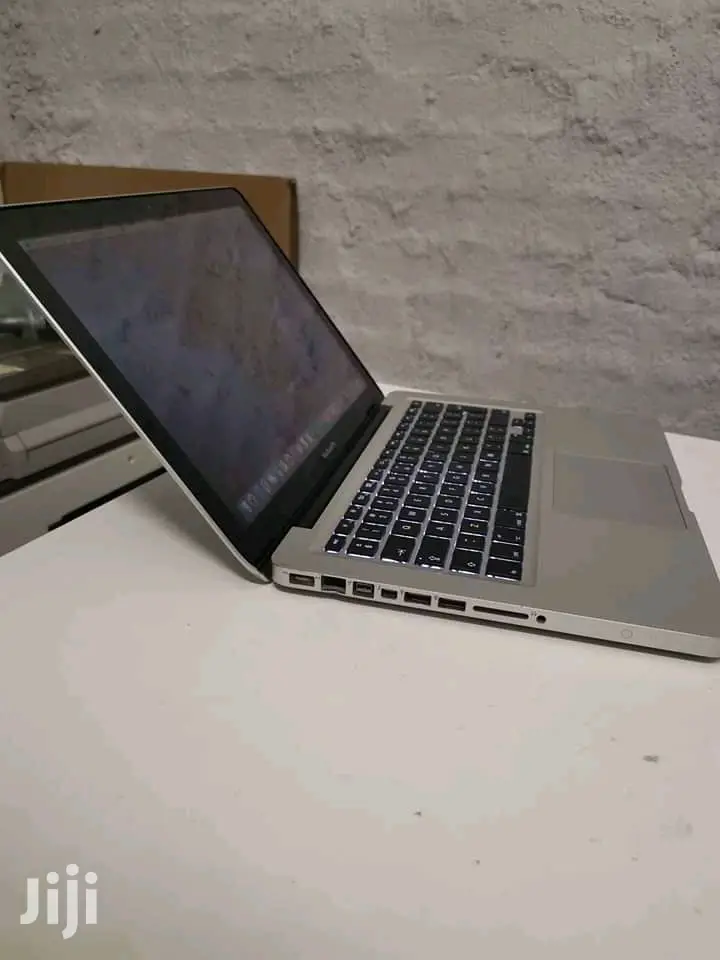Laptop Apple MacBook Pro 4GB Intel Core 2 Duo HDD 500GB