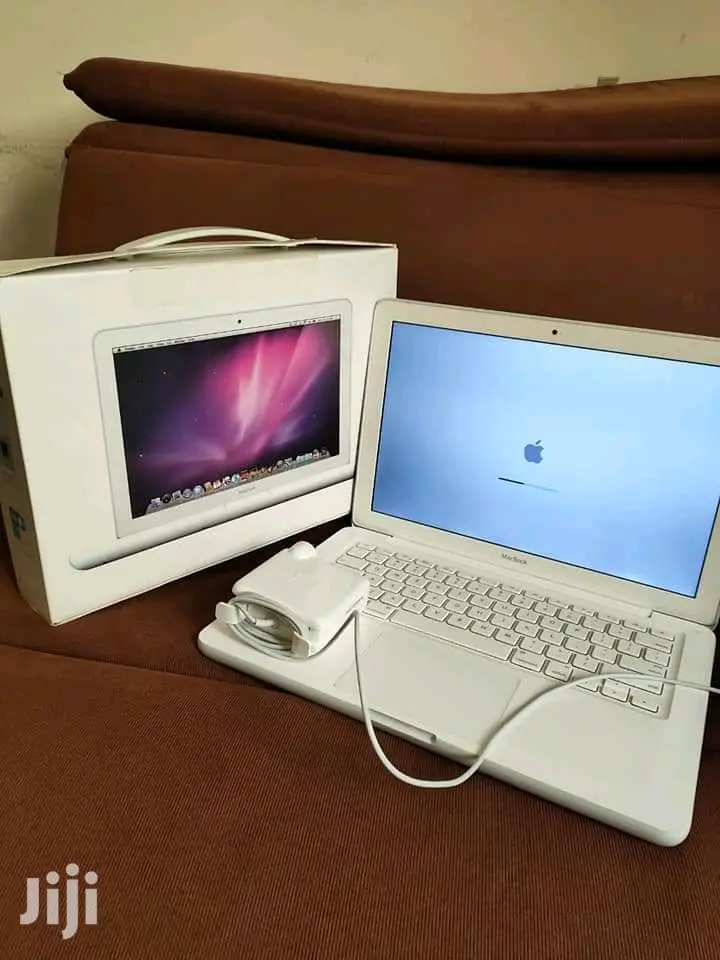 Laptop Apple MacBook 4GB Intel Core 2 Duo HDD 250GB