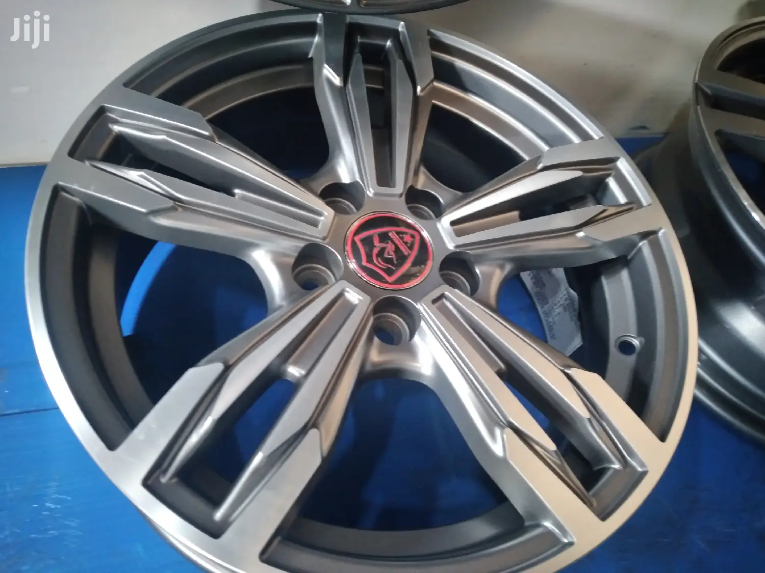 Alloy Rims Size 15 Inch 5 Holes Set