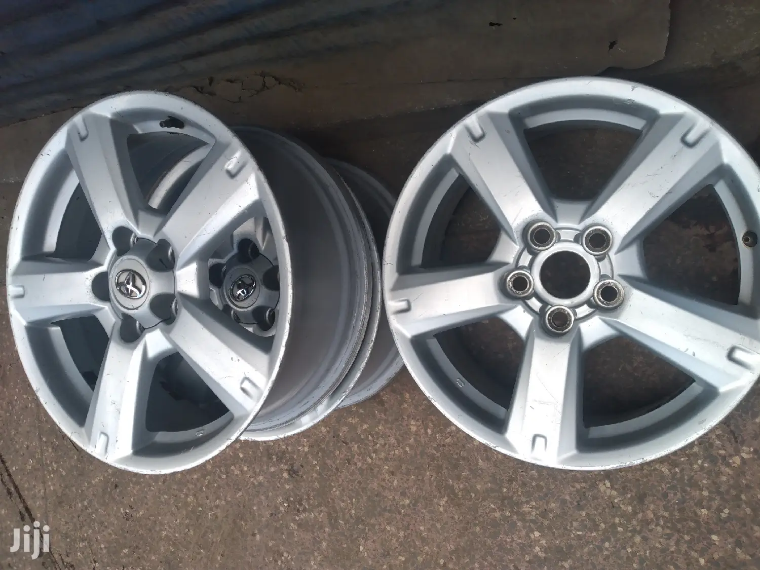 Original Rims Size 17 Inch for Rav 4