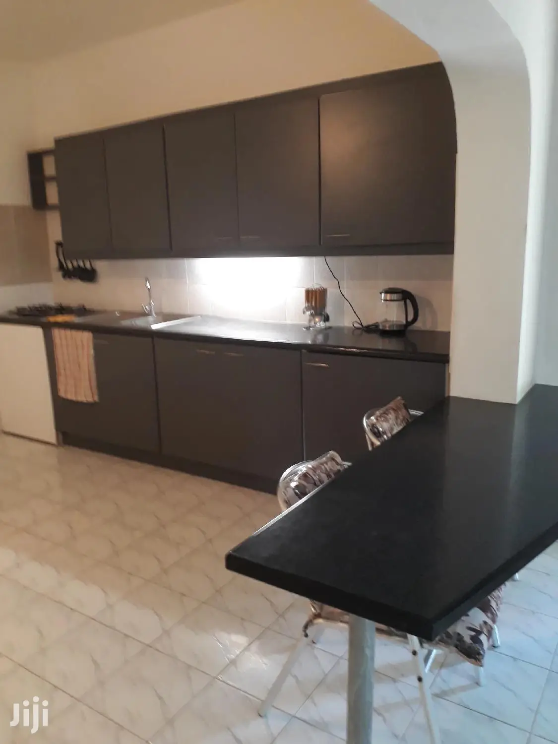 To Let 1 Bedrooms Fully Furnished Nyali