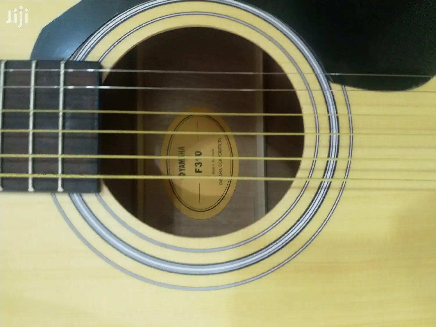 Yamaha F310 Acoustic Guitar