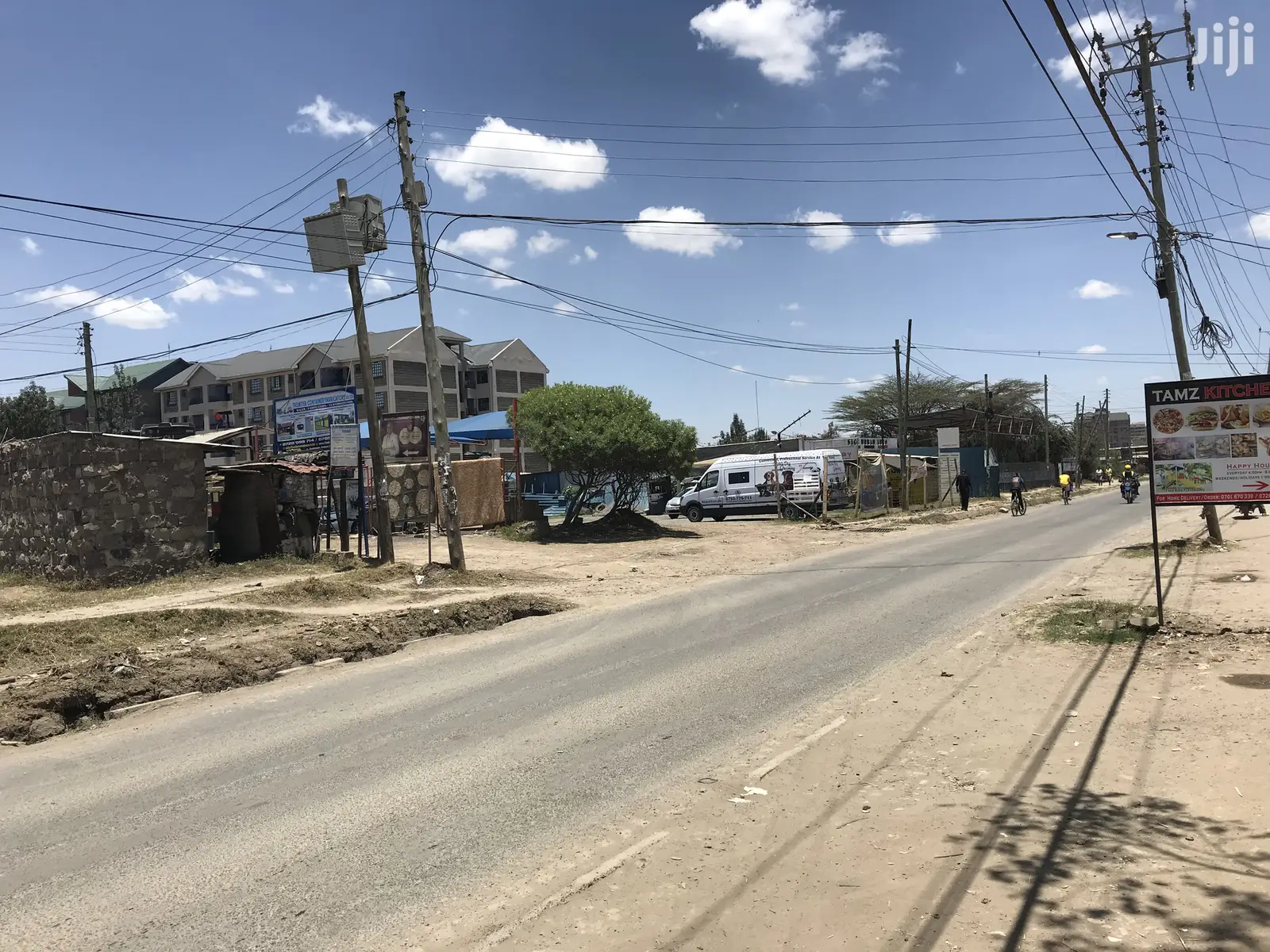 1/4 Acre Syokimau Touching Tarmac