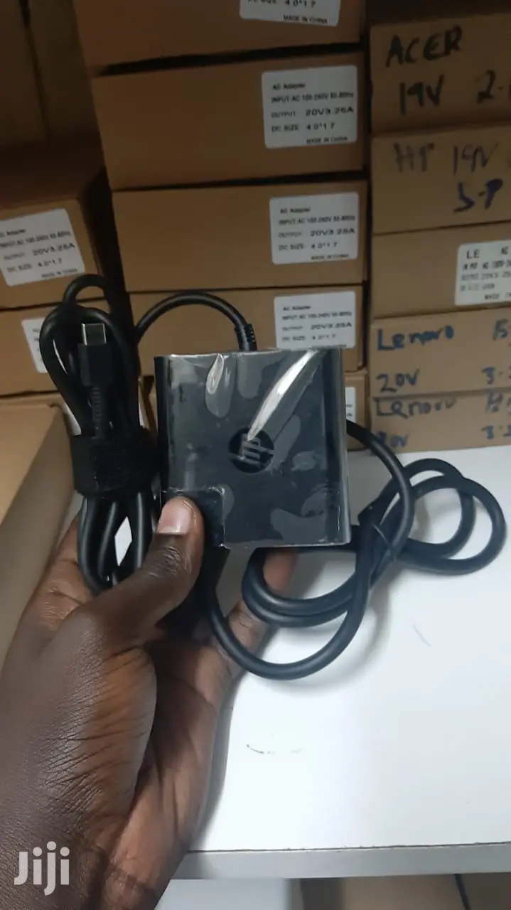 Mackbook Chargers Available Quick Deliveries