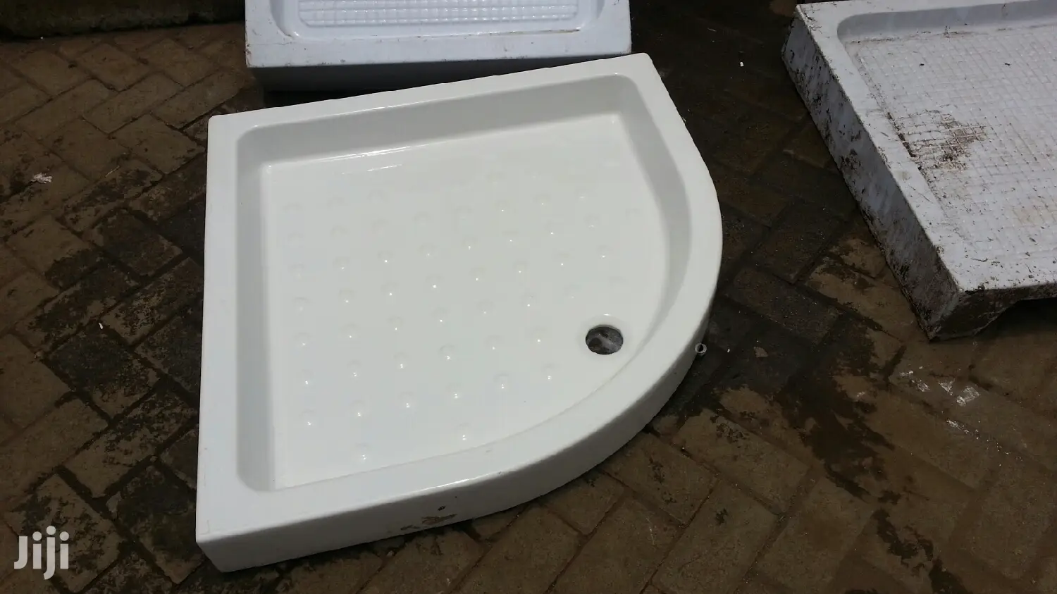 Shower Trays Different Shapes