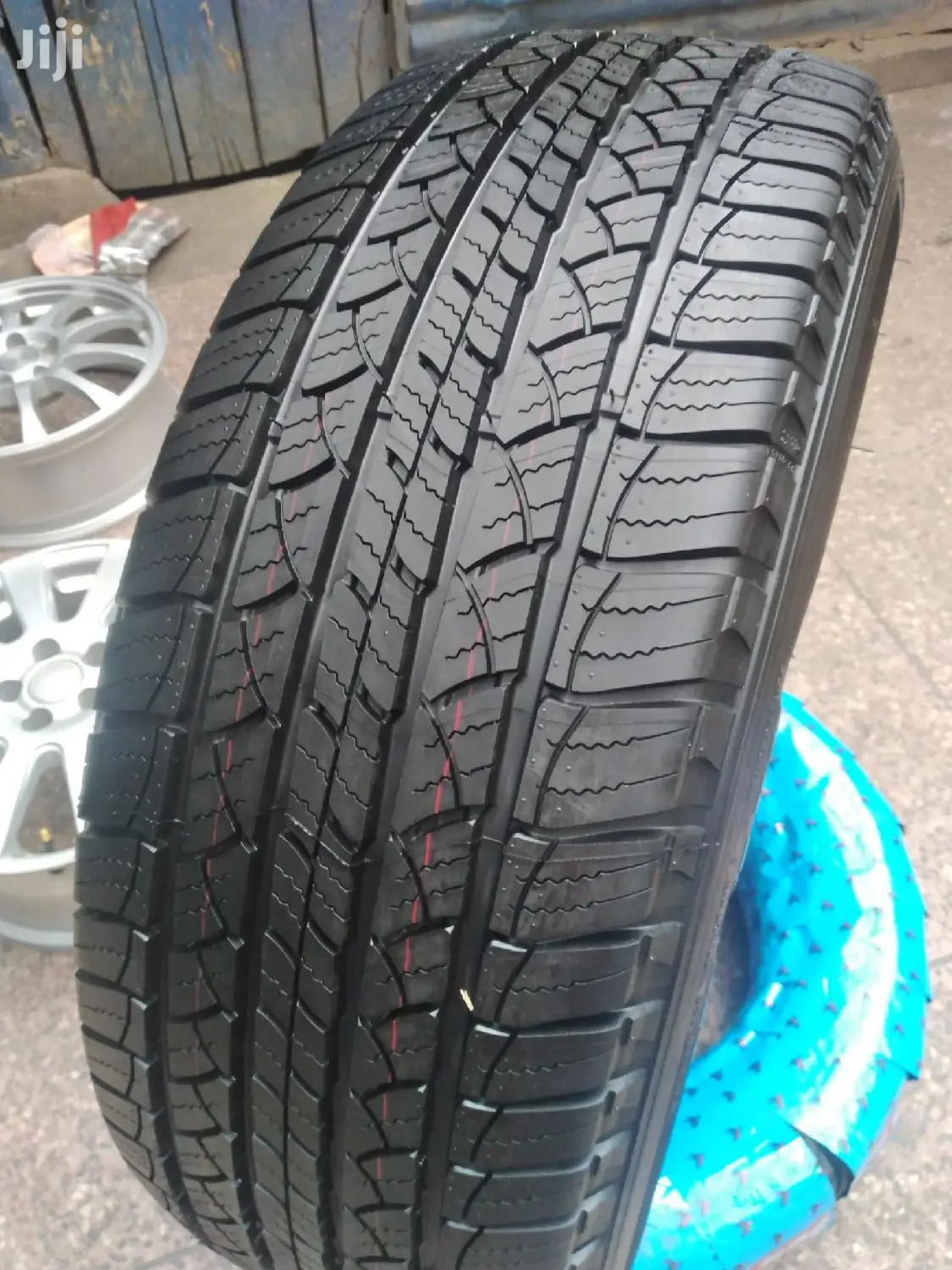 Michelin Tires Sizes 265/65r17 Radial Tubeless.