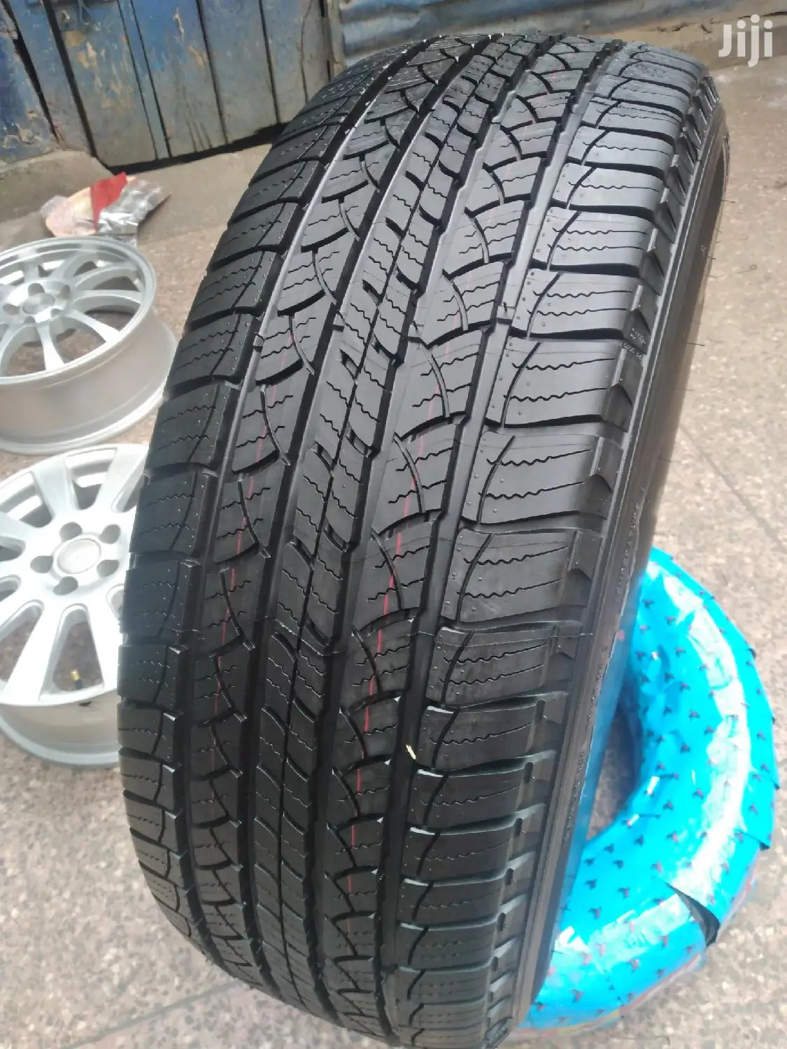 Michelin Tires Sizes 265/65r17 Radial Tubeless.