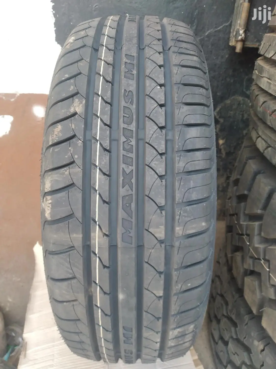 Maximus Tires Sizes 225/60r16 Radial Tubeless.