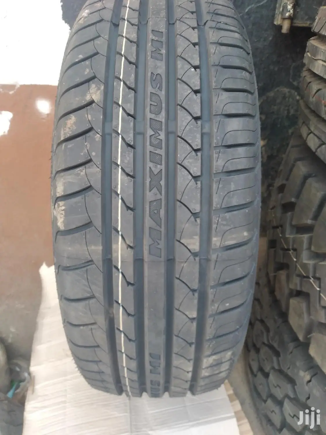 Maximus Tires Sizes 225/60r16 Radial Tubeless.