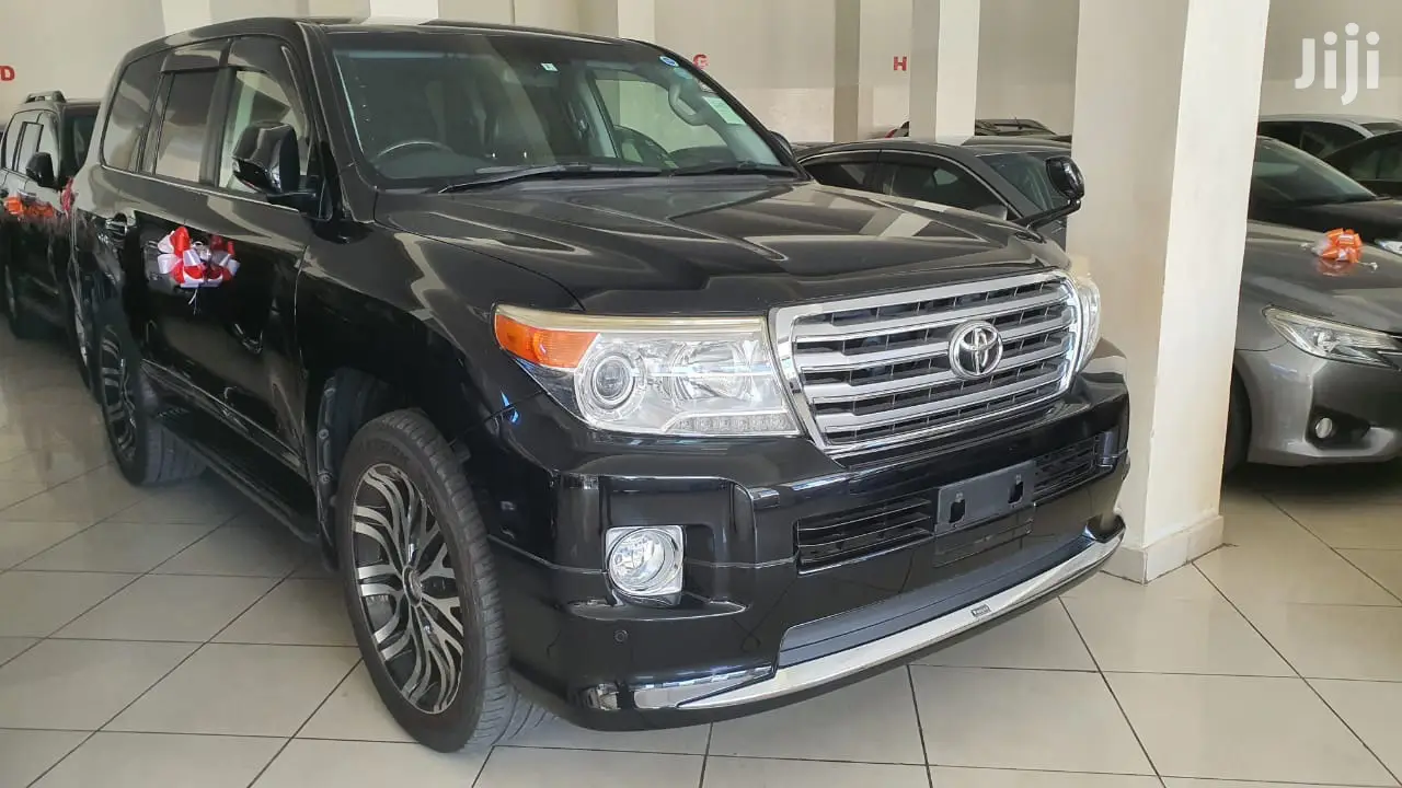 Toyota Land Cruiser 2012 Black