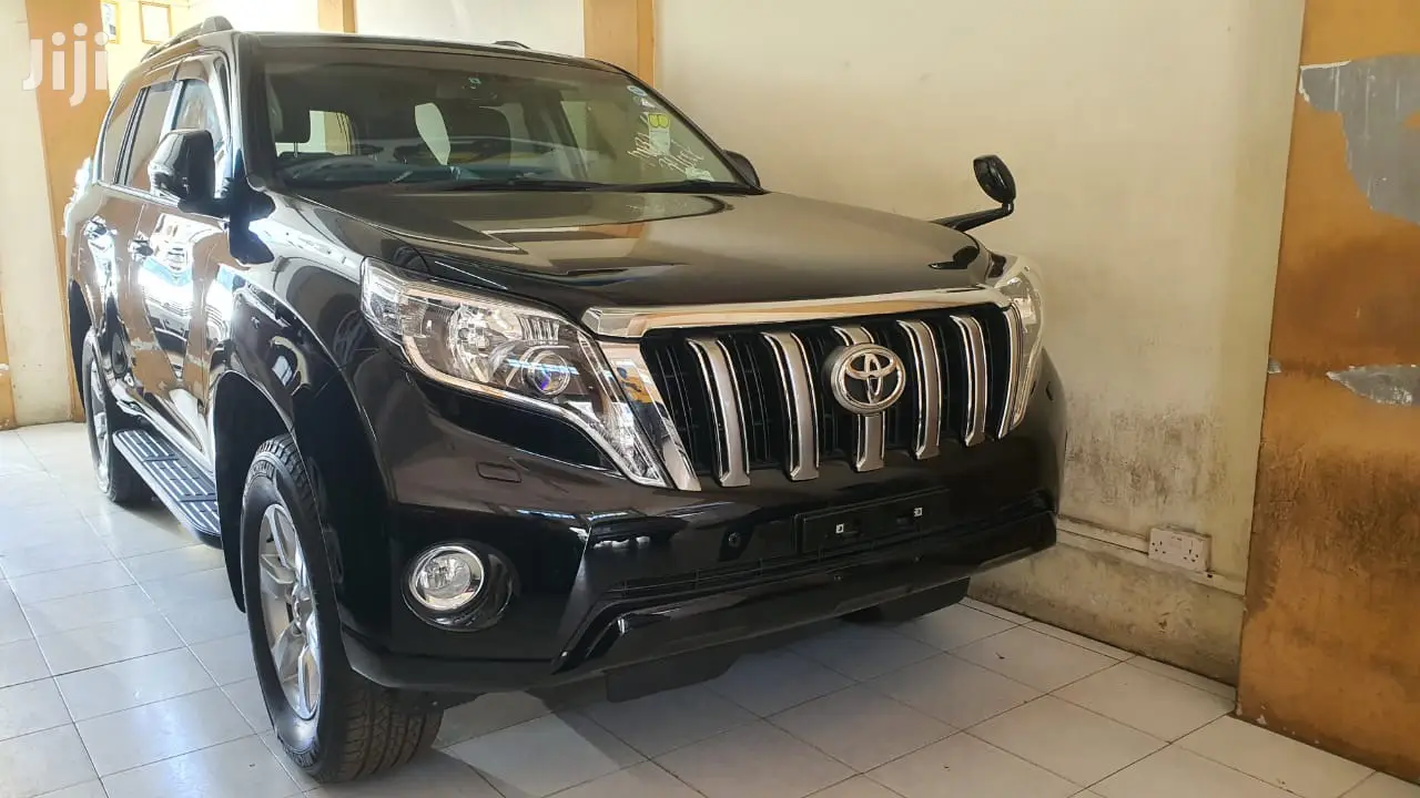 Toyota Land Cruiser Prado 2017 Black