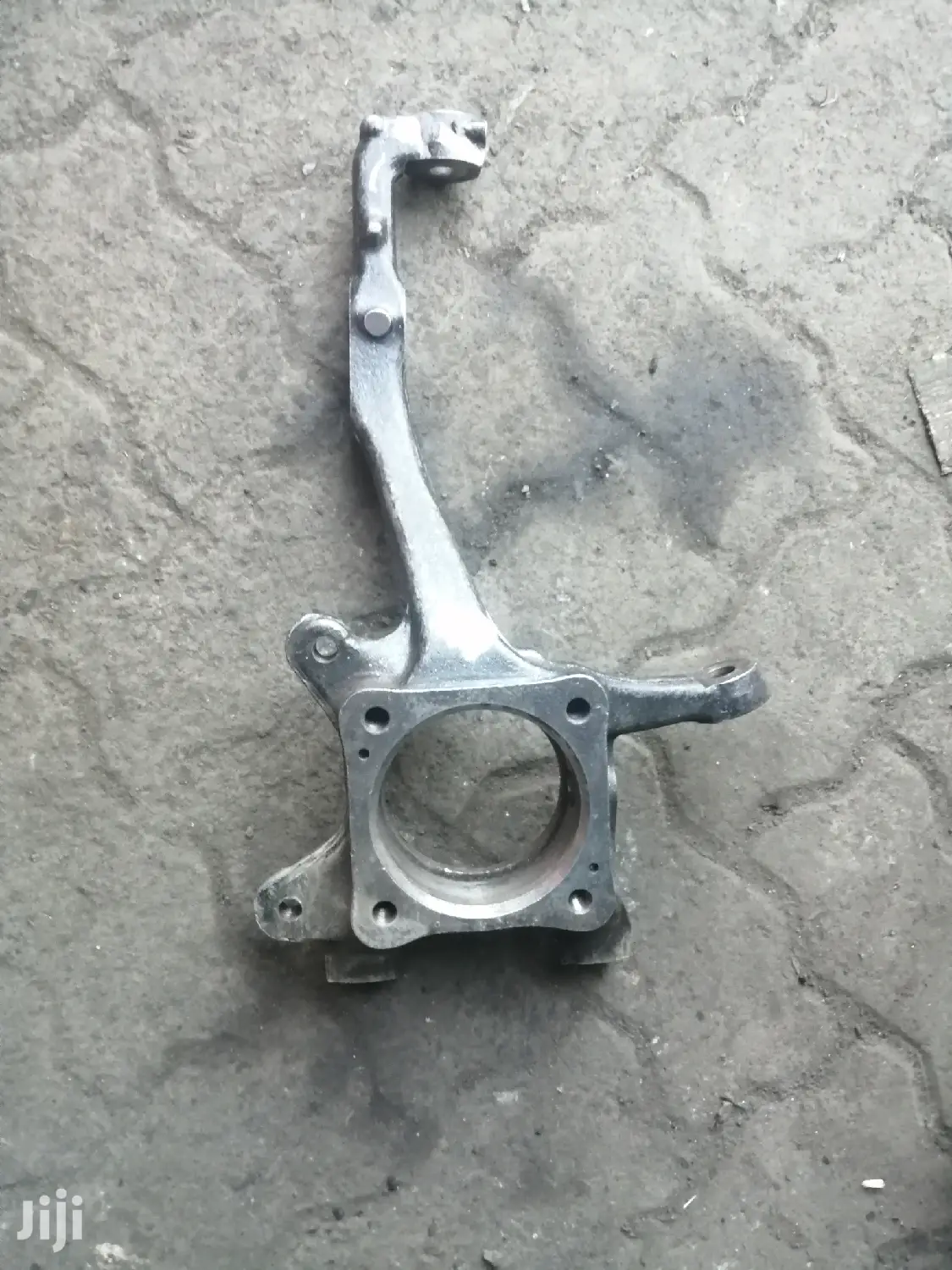 Toyota Hilux Vigo Front Knuckle (4wd).