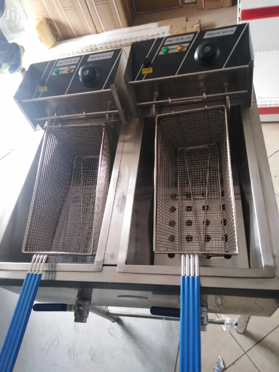 Chip's Deep Fryer Imported With Stand & Taps Stand Electric