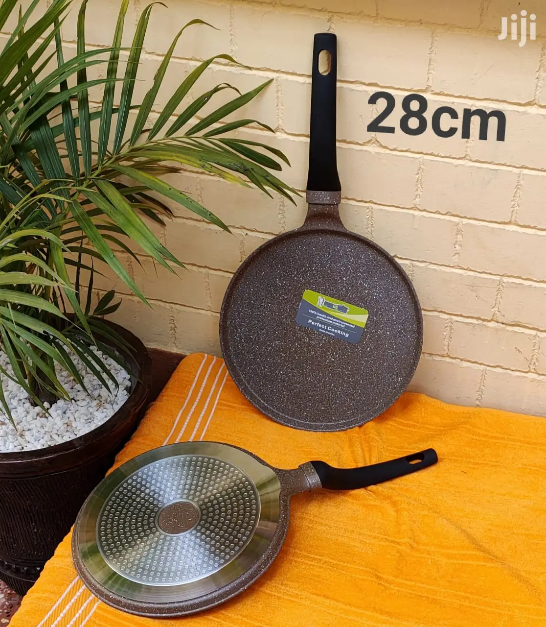 Nonstick Pizza Pan
