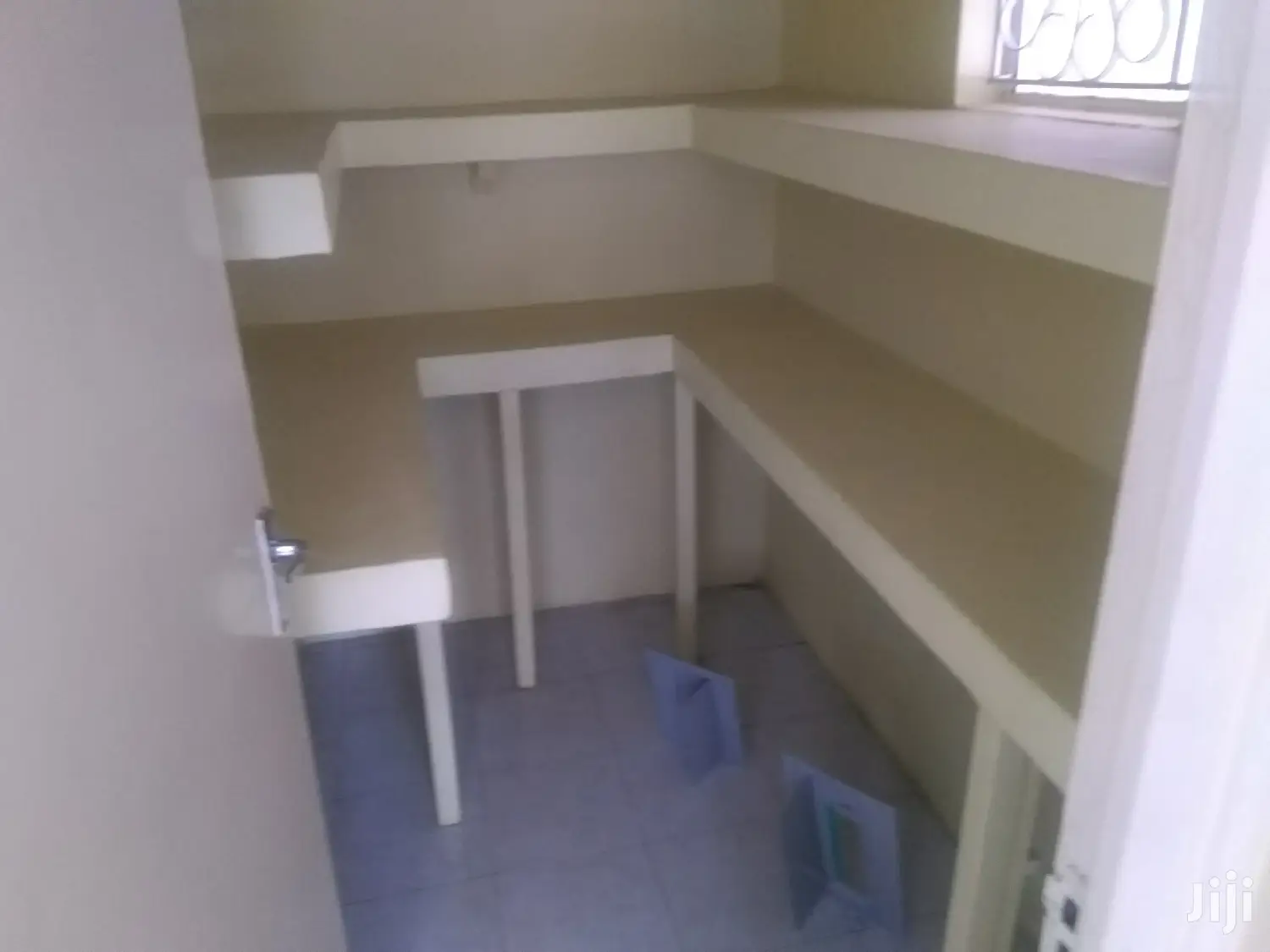 5bedroomed Maisonette With Dsq to Let