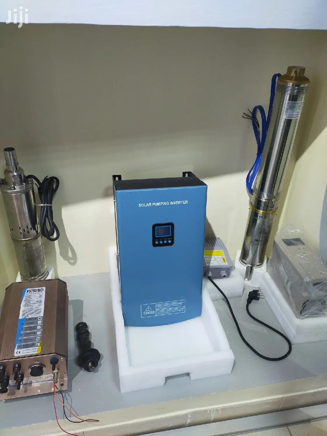 Hober Hybrid Pumping Inverters and Water Pumps AC DC