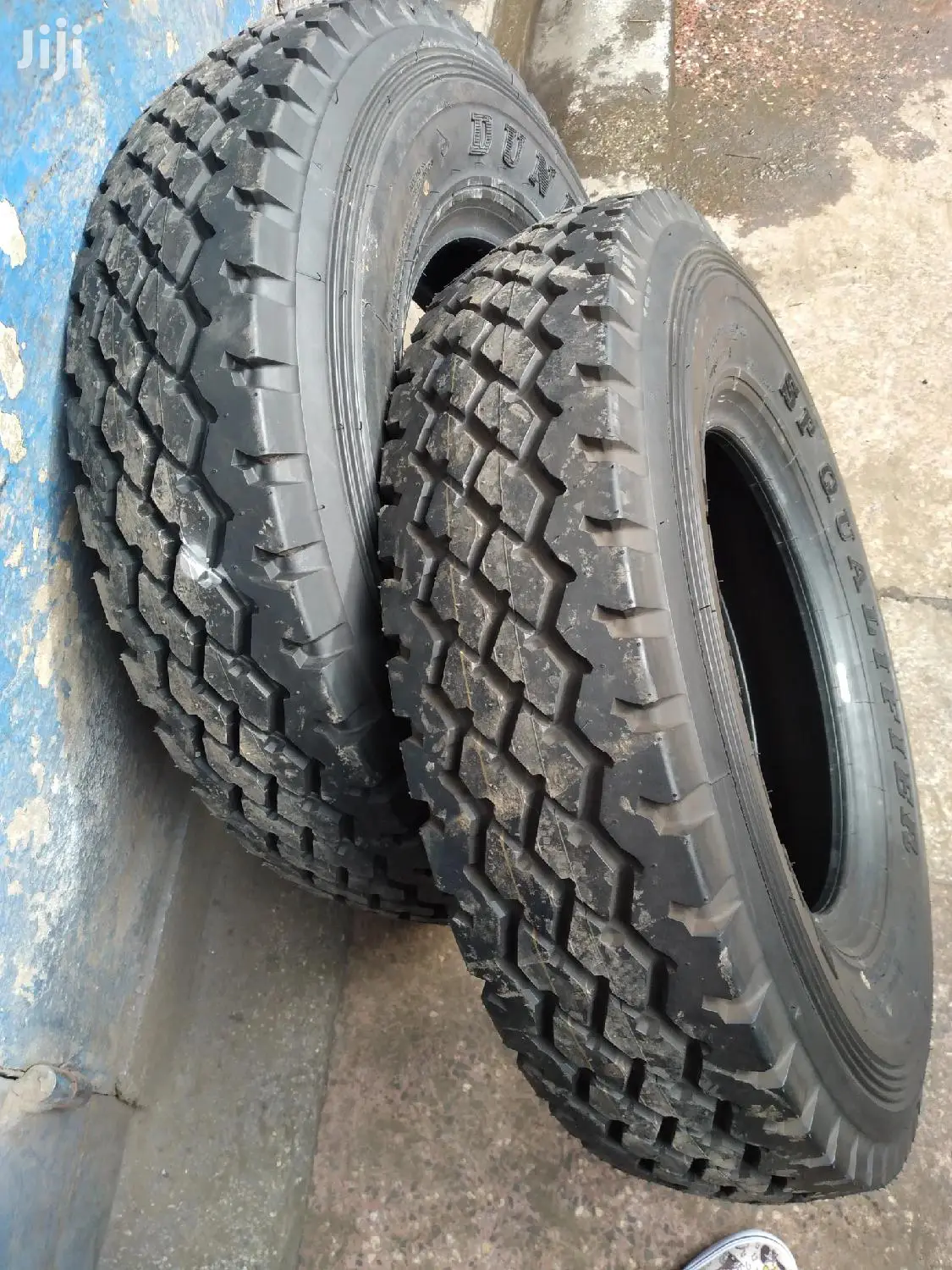 Dunlop Tires 7.50R 16