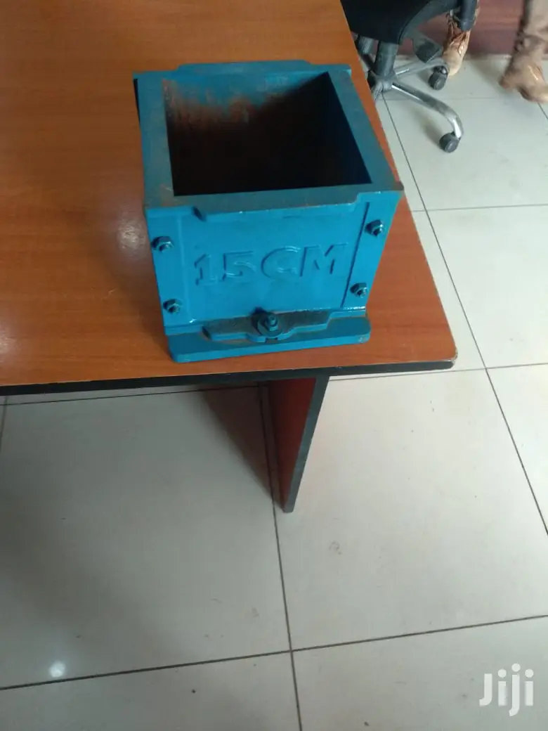 Concrete Cube Mold