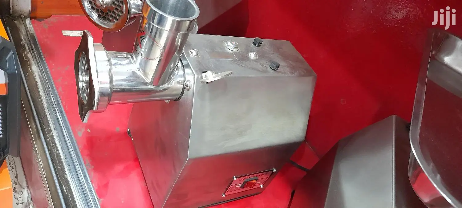 Meat Mincer/Grinder Size 12