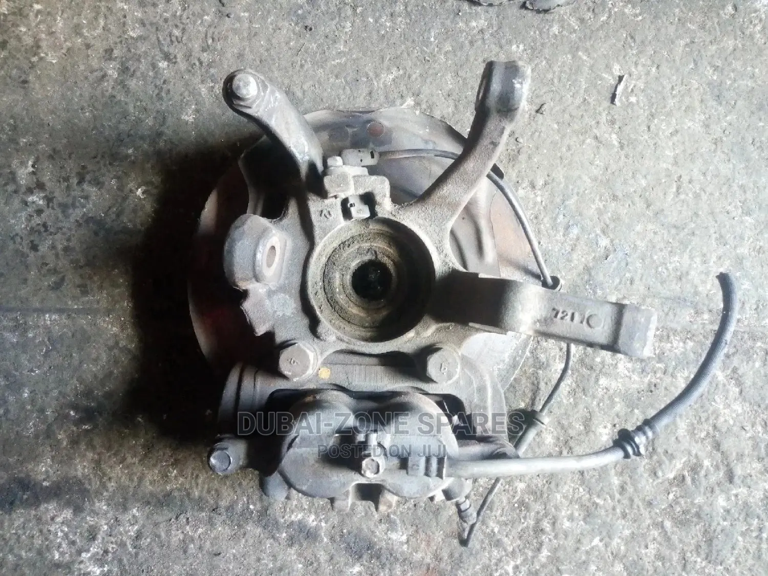 Front Nissan Extrail Hub.