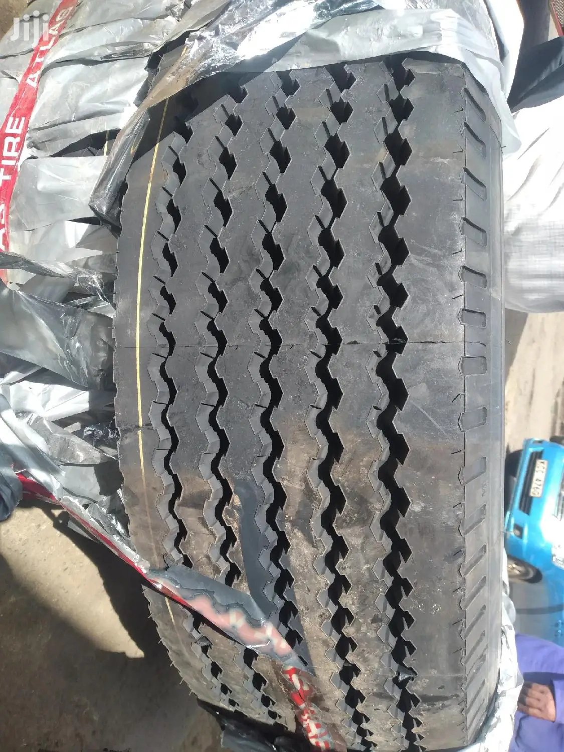 Atlas Tires Size 385/65R22.5 Tubeless 18ply