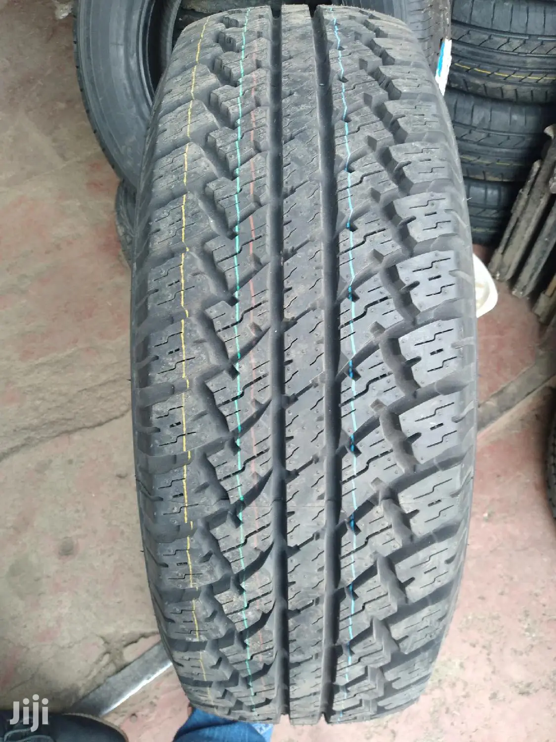 Maxtrek Tires Sizes 245/70 R16 Tubeless.