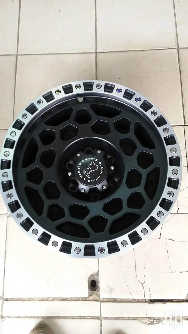 Black Rhino Rims Size 17 Inch 6holes Set.