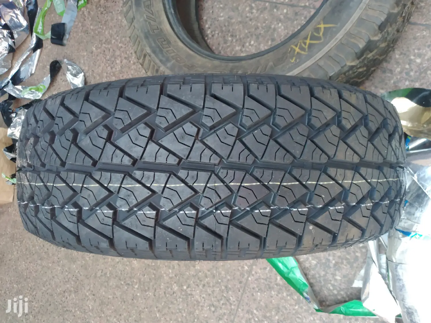 Petromax Tires Sizes 225/65r17.