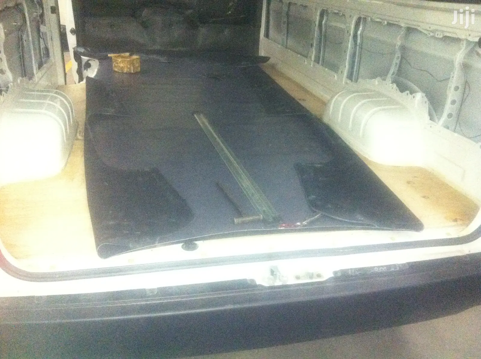 Hiace 7L and 9l Flooring