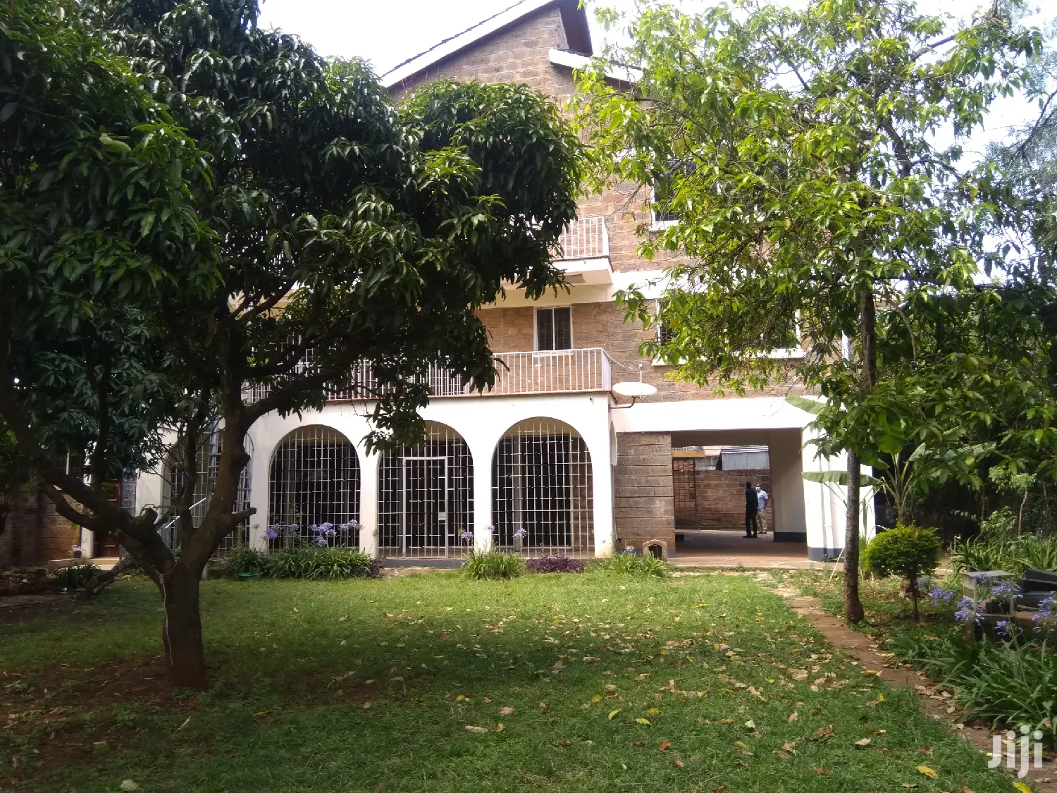 7bedroomed Duplex With Dsq to Let