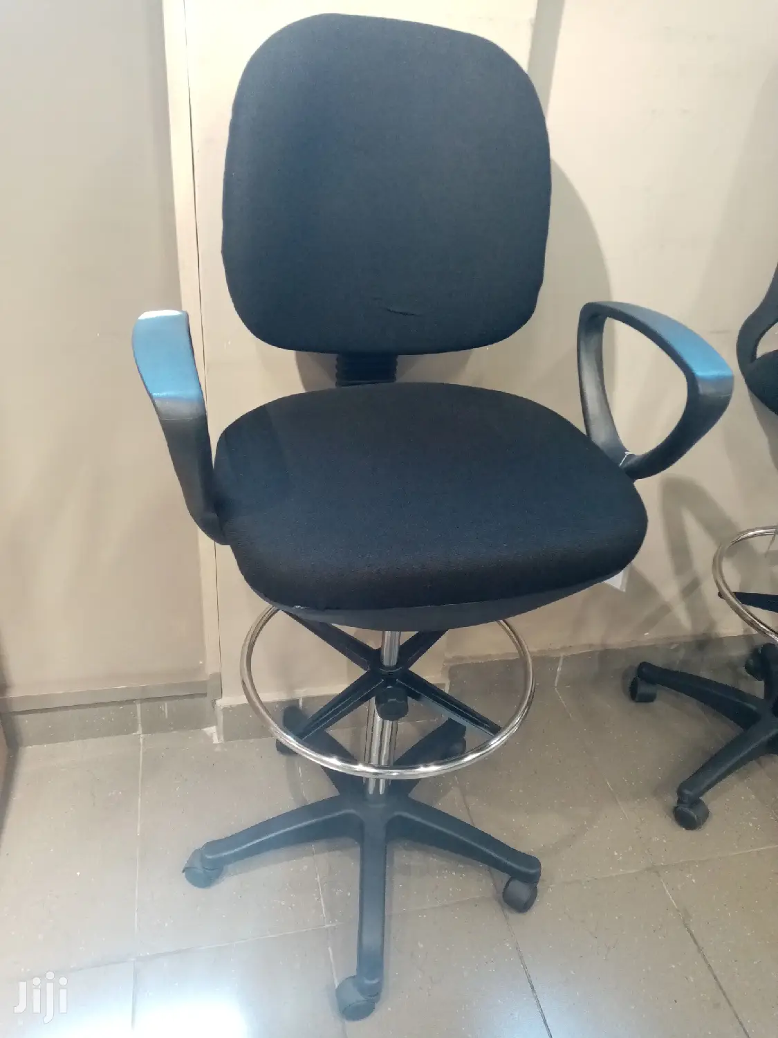 Modern Cashier Chair