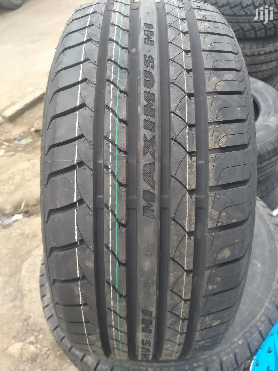 Maximus Tires Sizes 235/45r17 Radial Tubeless.