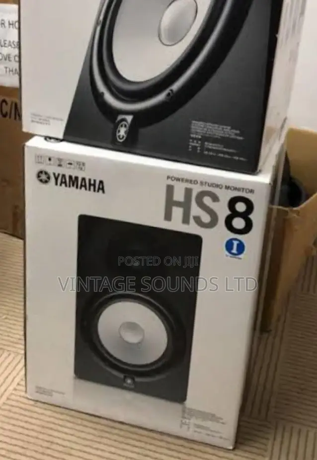 HS8 Yamaha Powered Studio Monitor