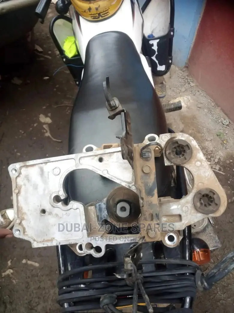 Gear Box Mounting Nissan Serena, Dualis, Extrail Model 2012.