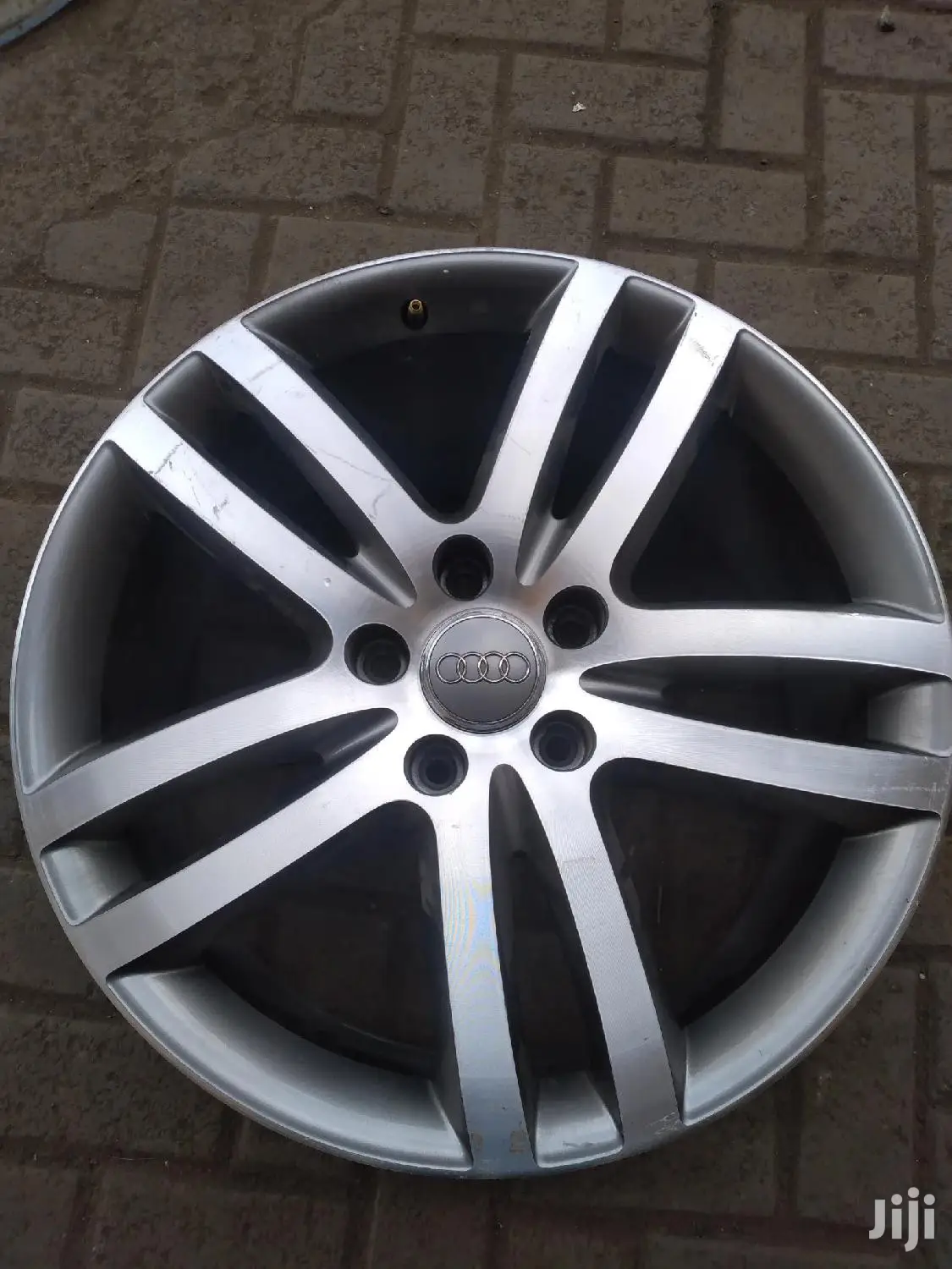 Original Rims Set Size 20 Inch for Audi.