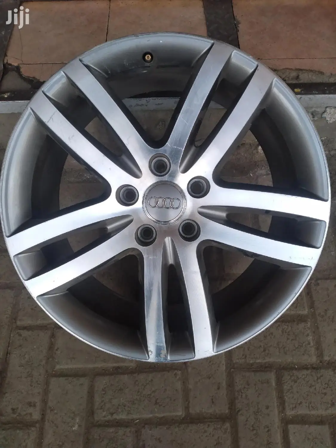 Original Rims Set Size 20 Inch for Audi.