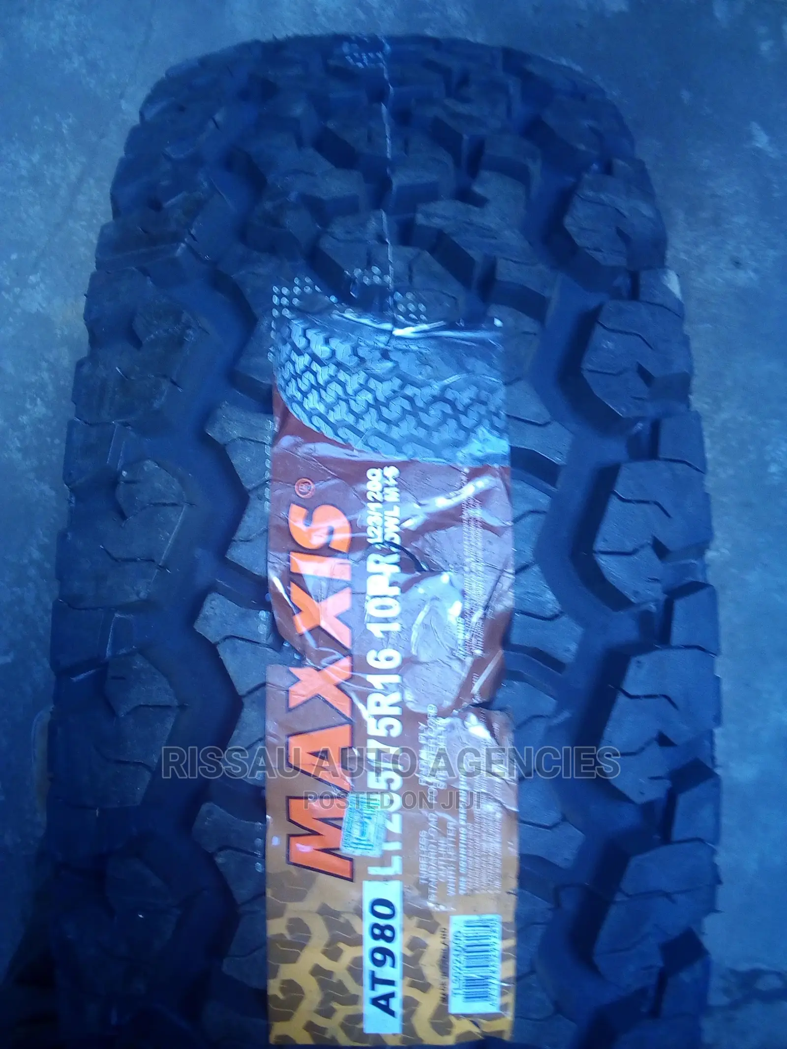 265/75 R 16 Maxxis at 980