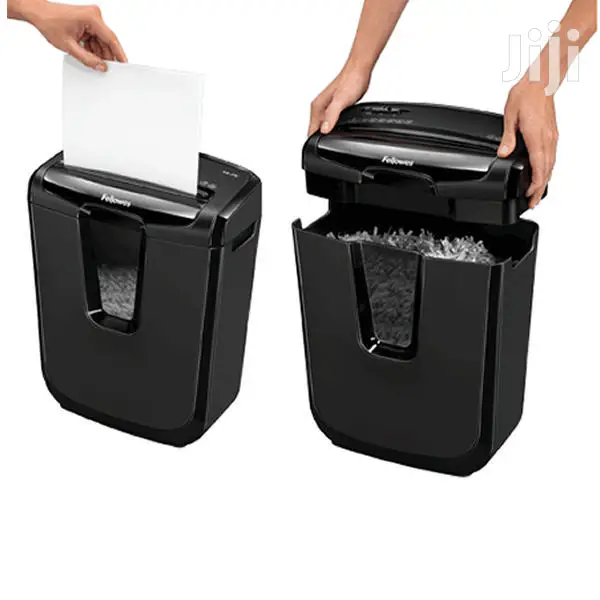 Fellowes Shredder M7C (7 Sheet ,14L)