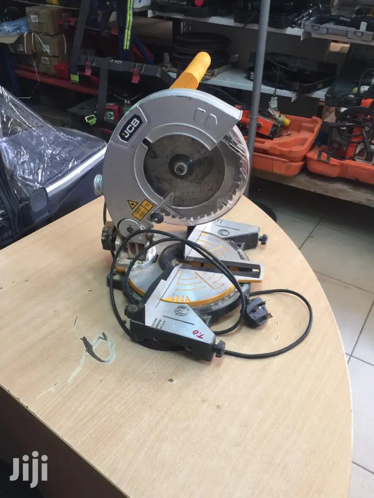 EX-UK Jcb Mitre Saw